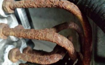 How to Clean Rusted Brake Lines